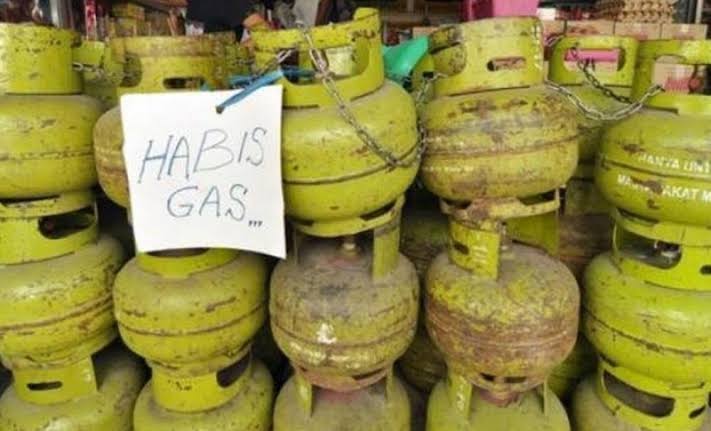 Gas